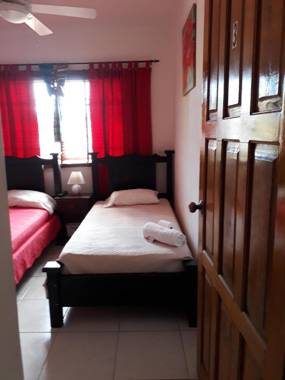 Hostal Compostela Inn David Eksteriør billede
