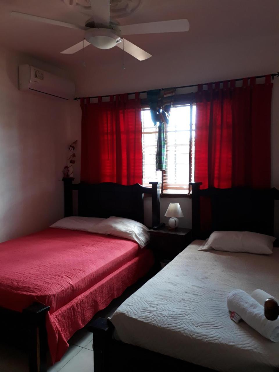 Hostal Compostela Inn David Eksteriør billede